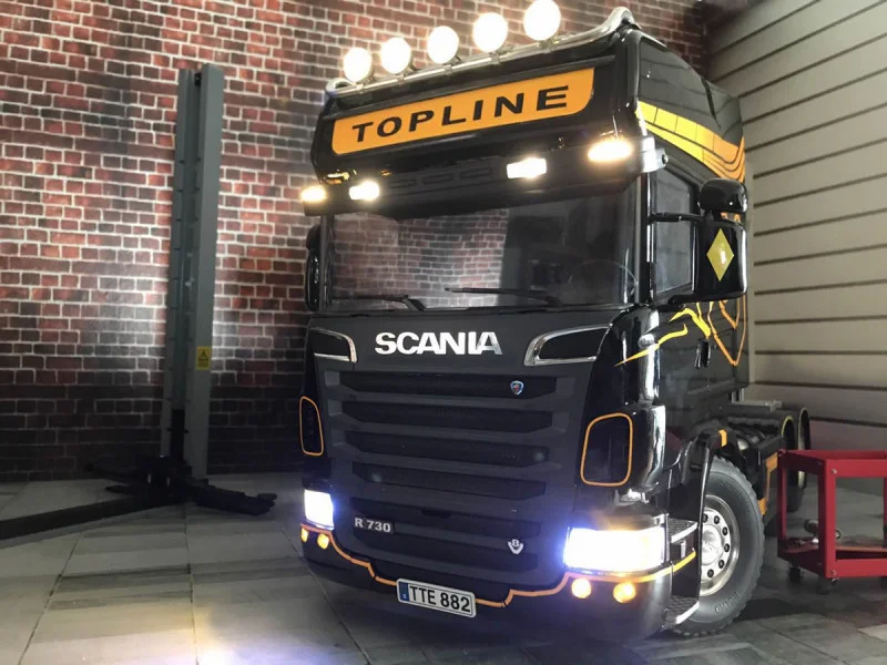 Scaleclub Scania R2 Zonneklep (1/14)